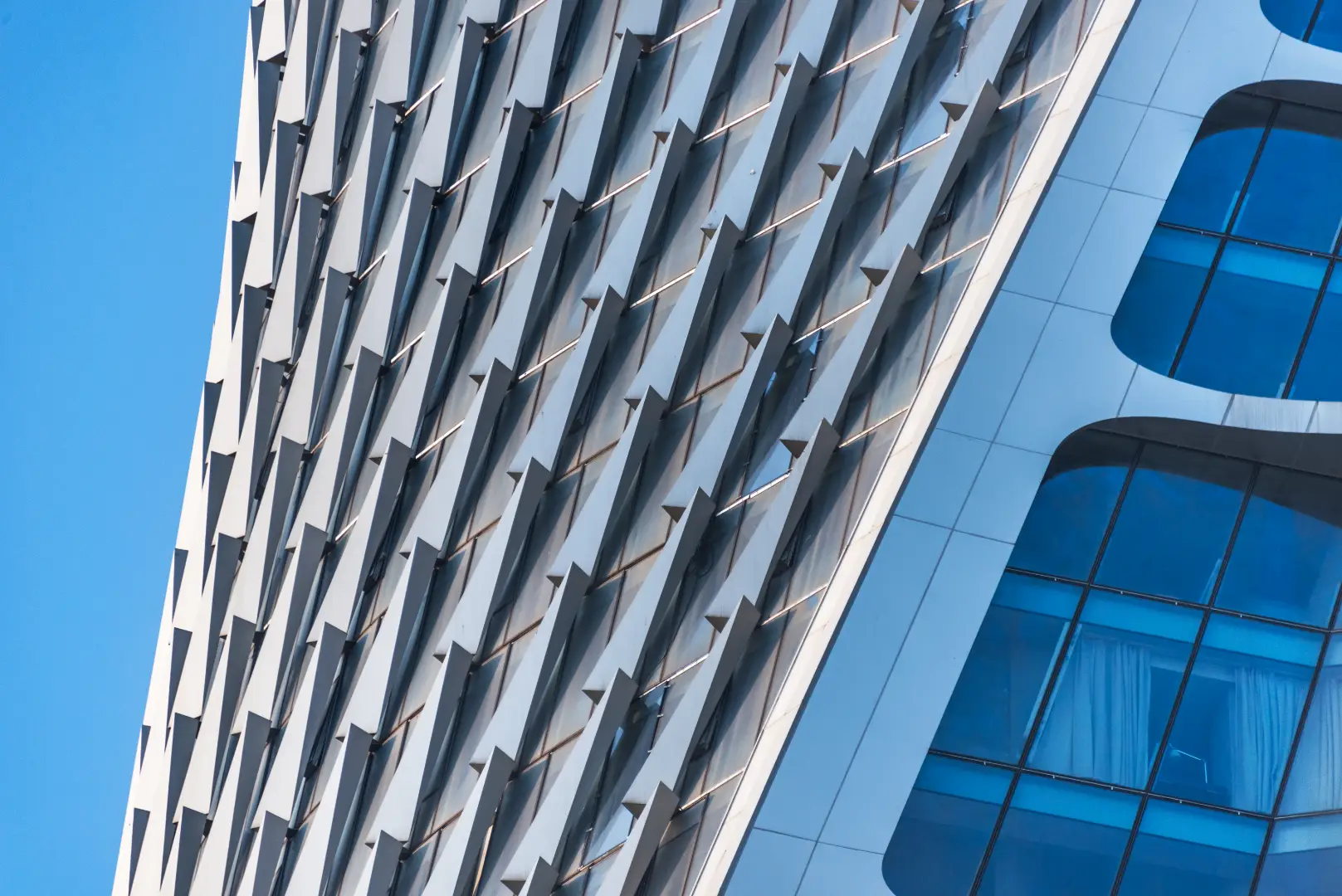 Kinetik ve Hareketli Cepheler